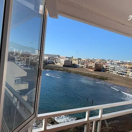 El Azul , Amplia Terraza Con 