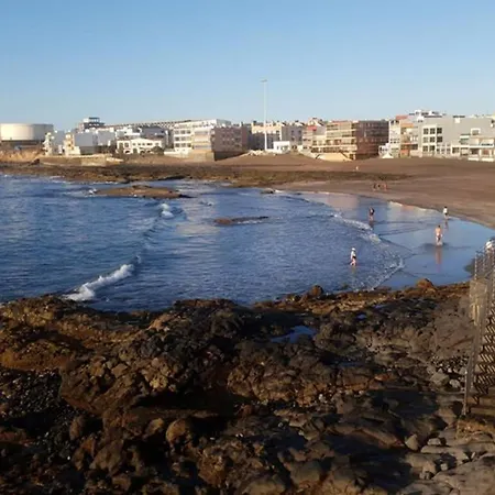 El Azul , Amplia Terraza Con 